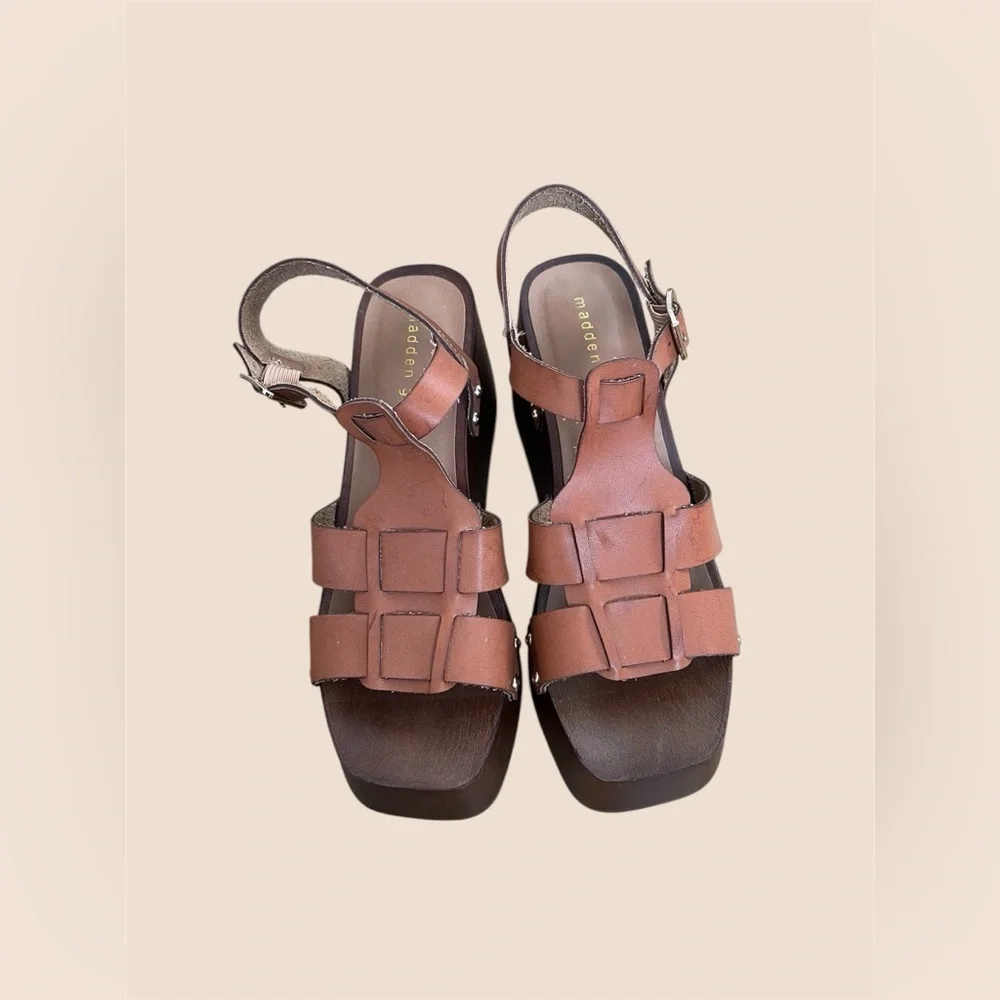 MADDEN GIRL Brown Platform Sandals
